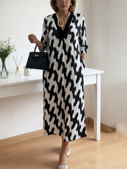 💎 -50% ON CASUAL CHIC MAXI DRESS! 💎 V-Neck, Printed, Mid-Sleeve & Flowing Silhouette ✨